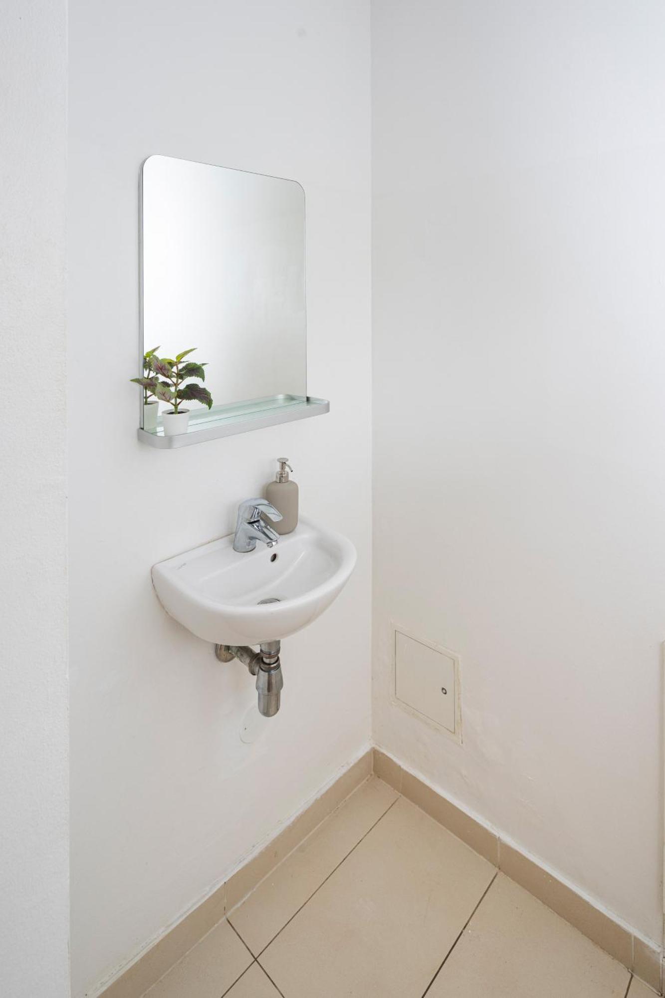 Gemuetliches, Ruhiges Apartment - 90M2 Mit Garten Und Terrasse Вена Экстерьер фото